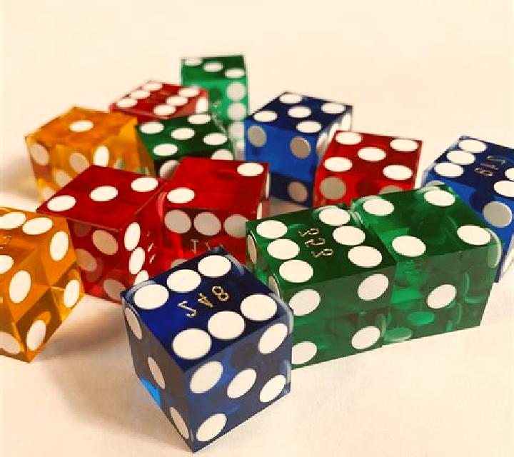 Blazing Coins 100 Dice slot game