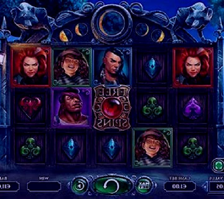 Blood Moon Wilds slot machine