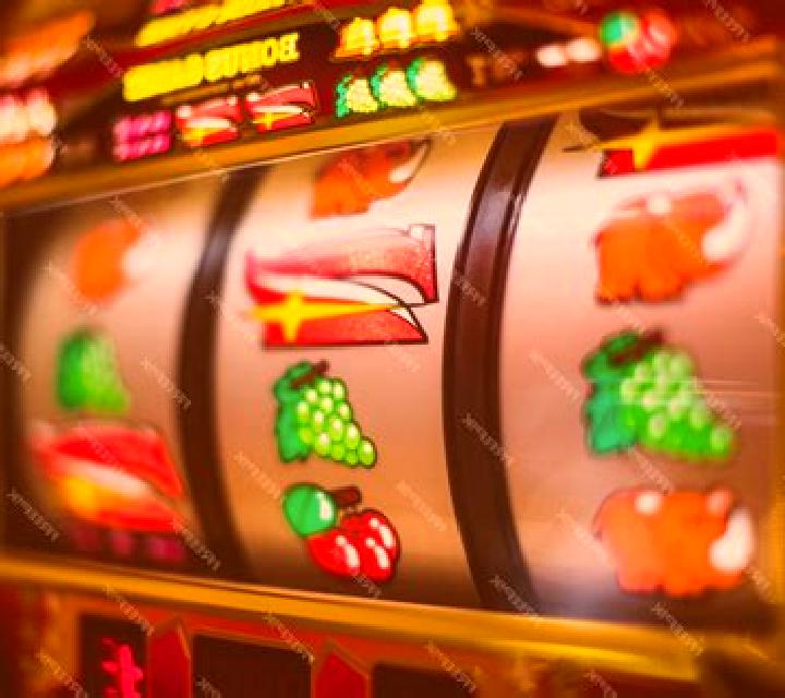Boobies And Booties slot machine