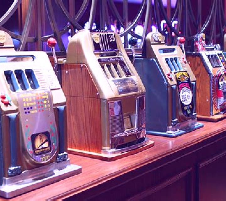 Book of Antique slot game