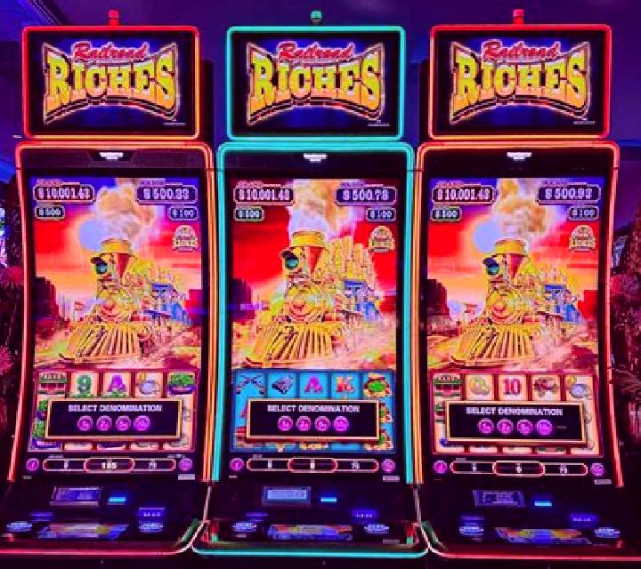 Book Of Piggy Bank - Riches slot machine