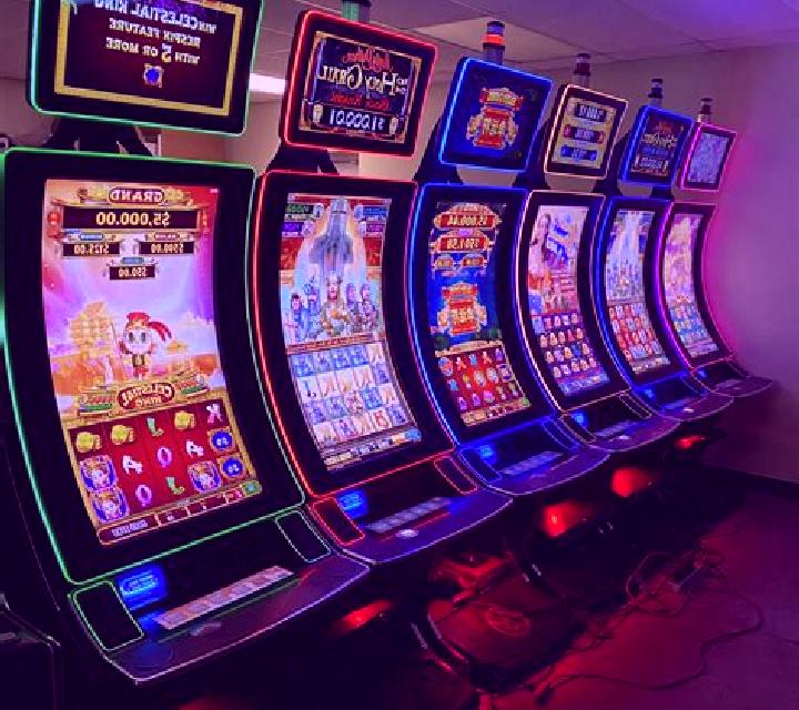 Break the Ice! (Hotdog Gaming) slot machine