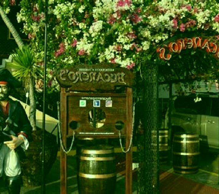 Bucaneros slot machine