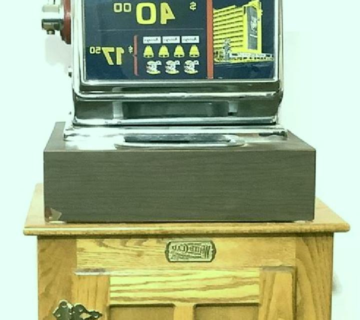 Buccaneer Deluxe slot machine