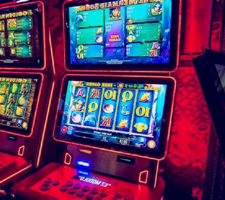 Bullied slot