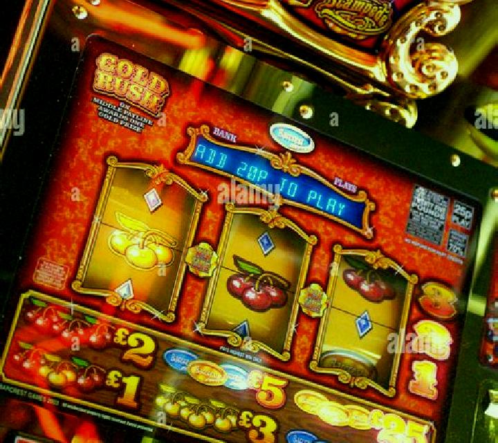Bulls Eye Bandits slot machine