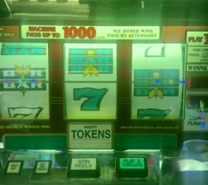 Bulls Eye slot machine