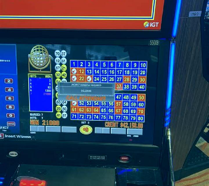 Burning Keno slot machine