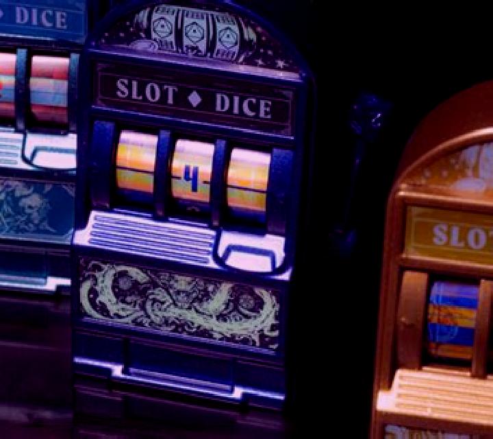 Burning Slots 100 Dice slot