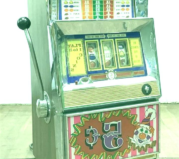 Bursting Crowns 5 slot machine
