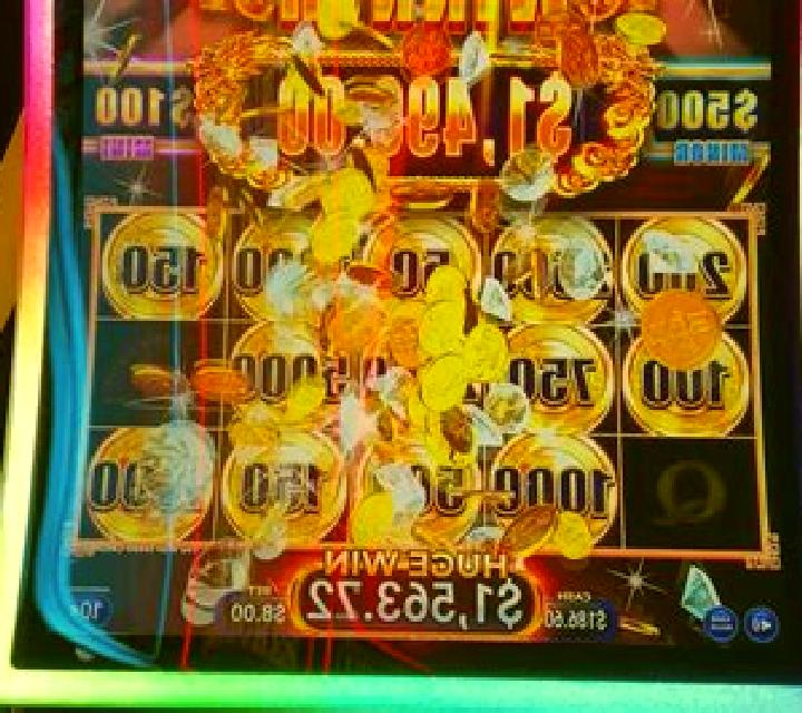 CANYON CASH slot machine