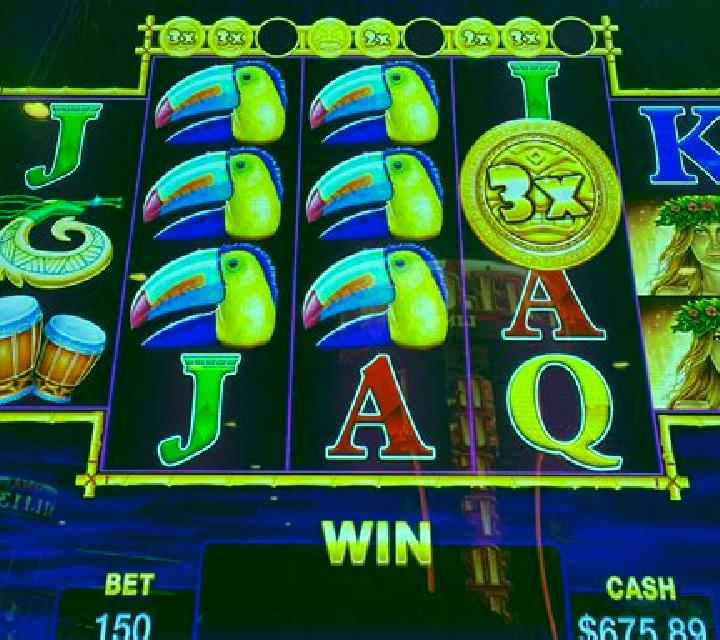 Captain Riches (Skywind Group) slot