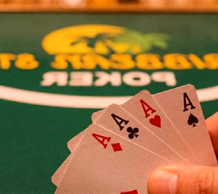 Caribbean Stud Professional Series Low Limit slot game