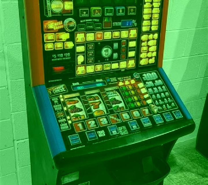 Cartel Chase slot machine