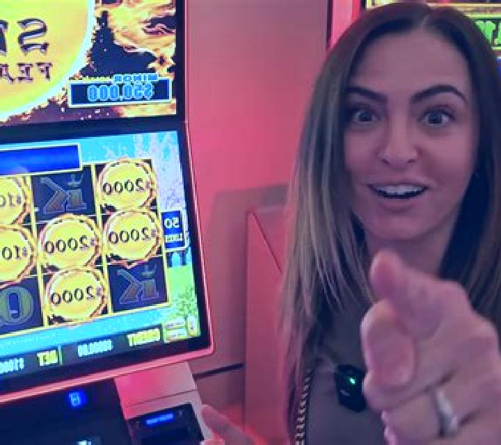 Cash 20 Queen of Luck slot machine