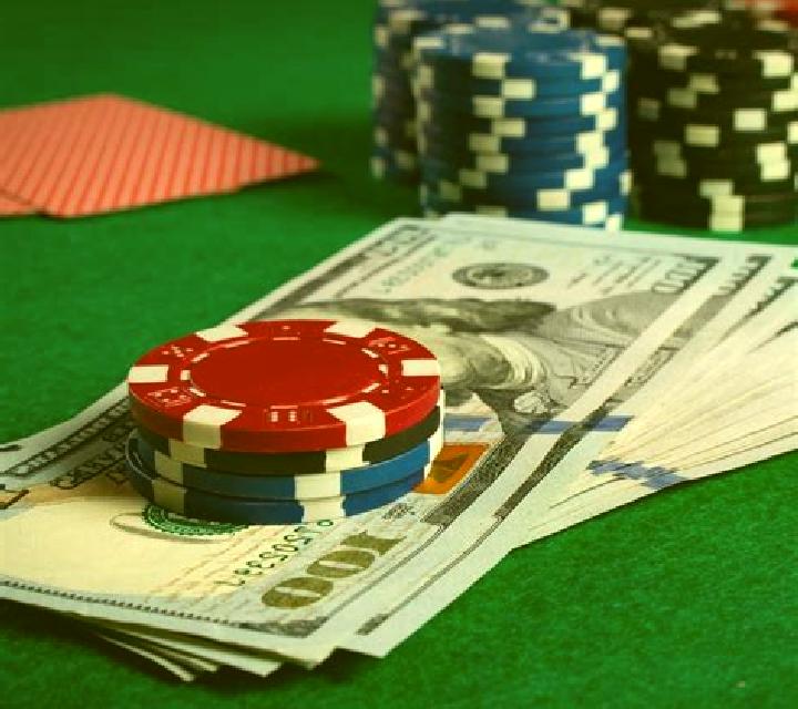 Cash Games+ Poker slot game