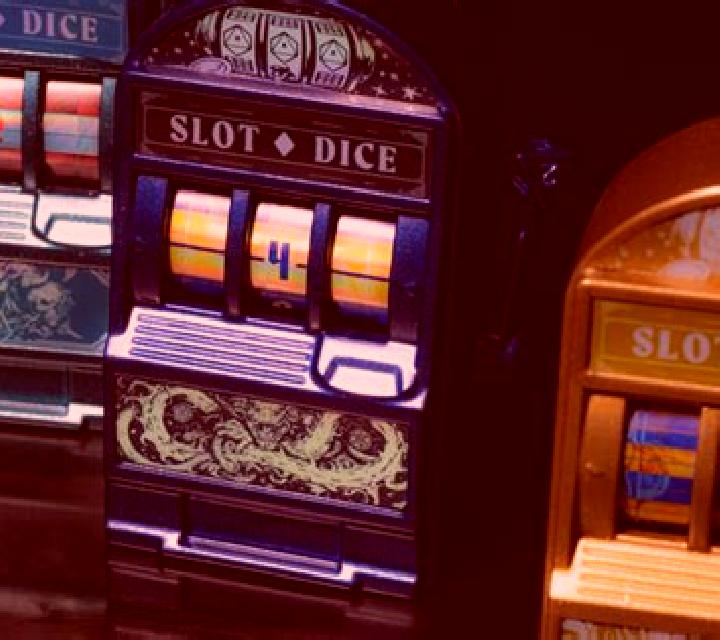 Cash Streak Dice slot machine
