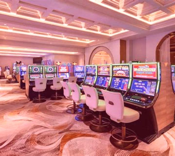 Casino Chic VIP slot machine
