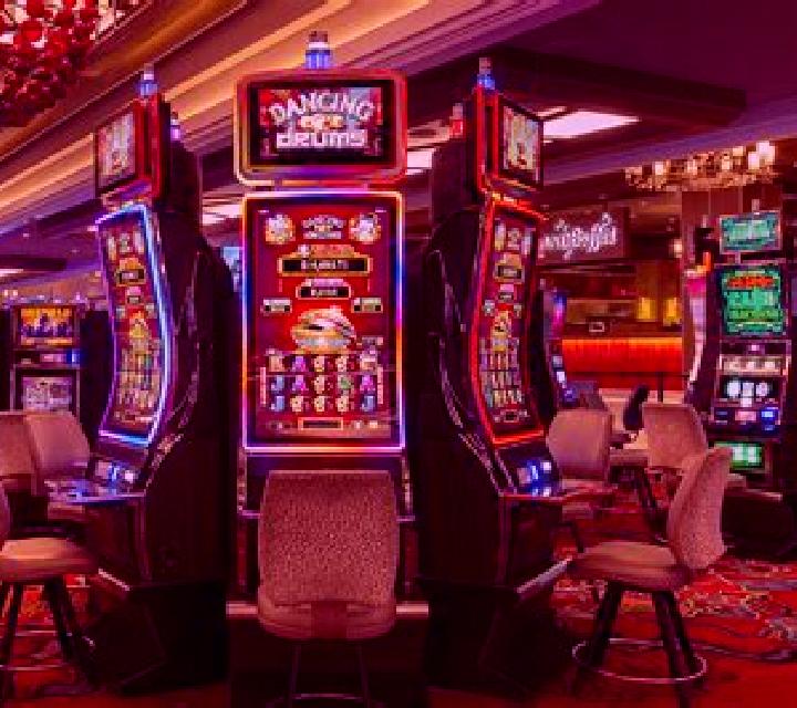 Casino Saloon slot machine