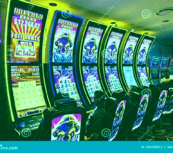 Casino slot machine