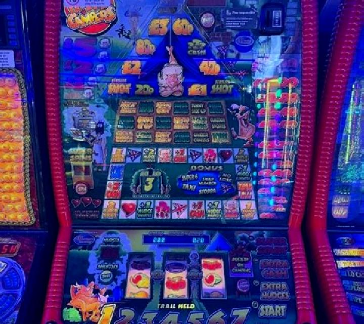 Castle Cashcade slot machine