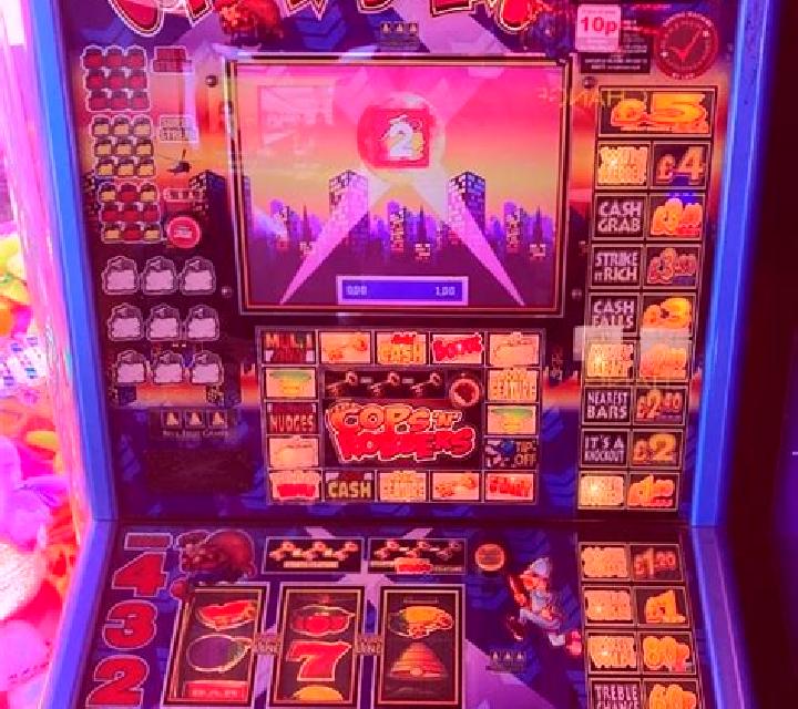 Catch The Robbers slot game