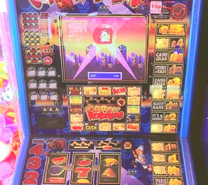Catch The Robbers The Getaway slot machine