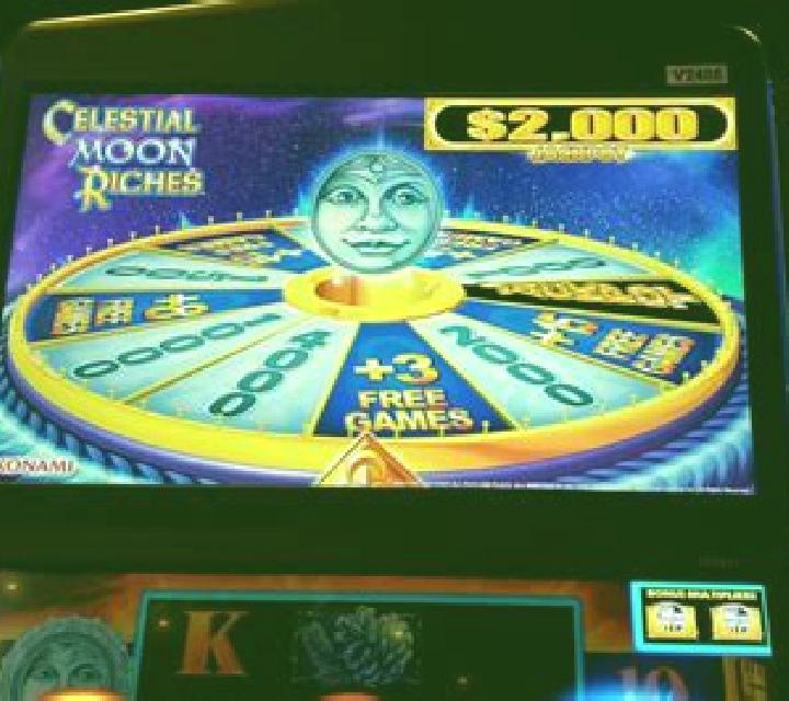 Celestial Moon Riches slot machine