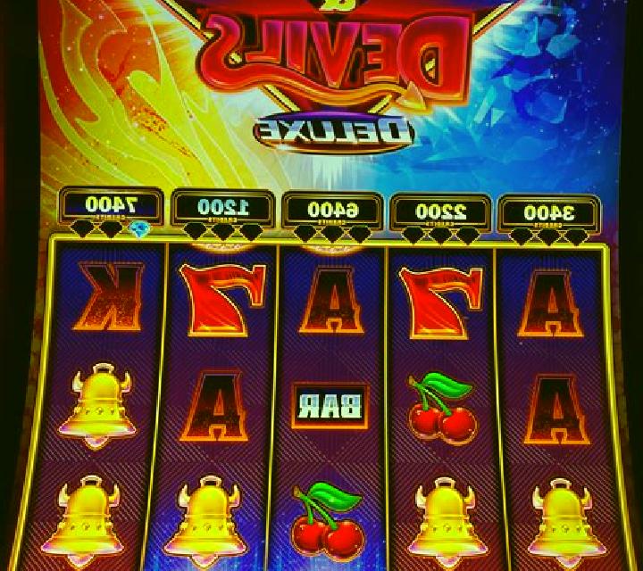 Centurion Diamonds slot machine