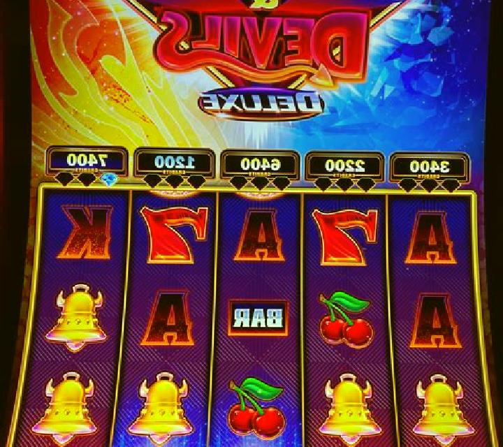 Chainsaw Devil slot machine