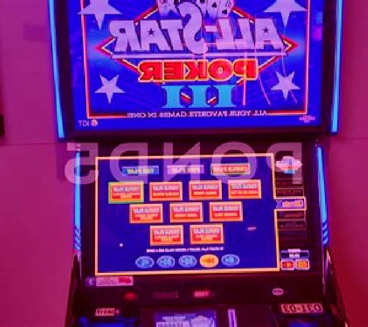 Champion s Poker slot machine