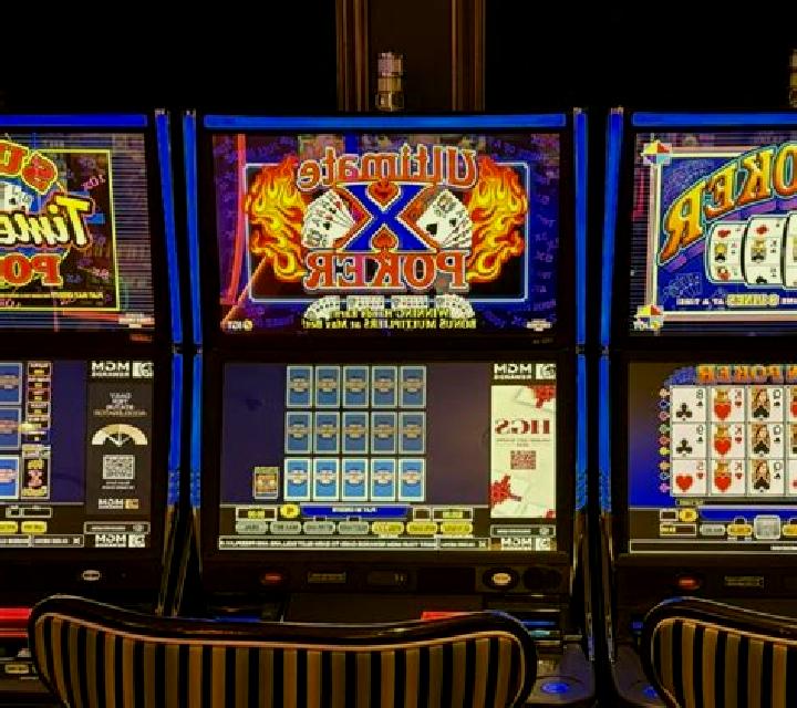 Changing Fate 40 slot game