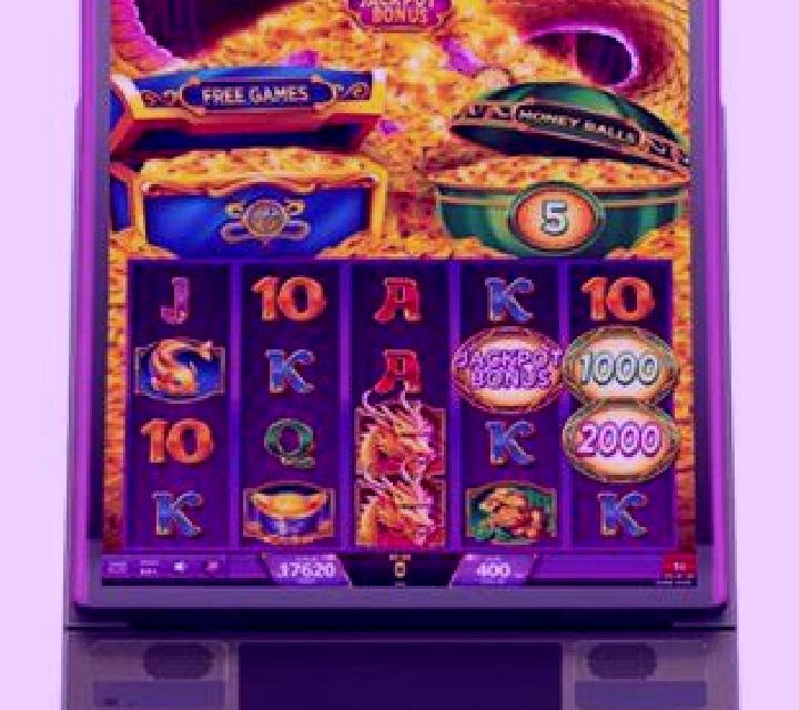 Charms and Treasures slot machine