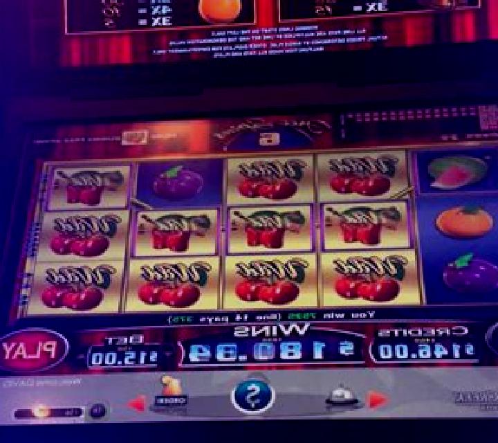 Cherries Gone Wild slot machine