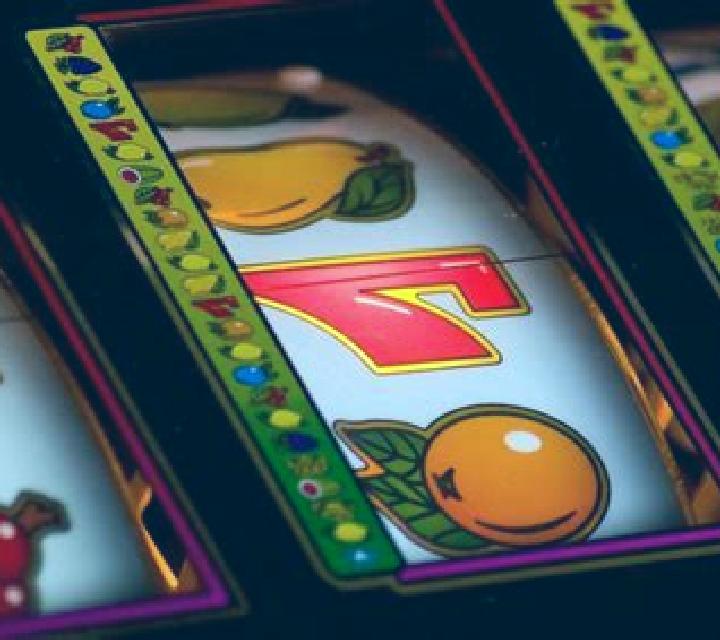 Cherry 7 slot machine