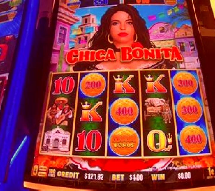 Chica Gato slot machine