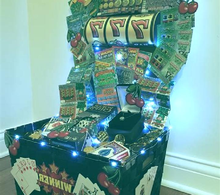 Christmas Prize Pooch slot machine