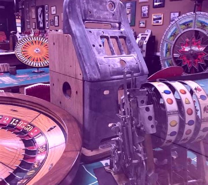 Cinerama slot machine