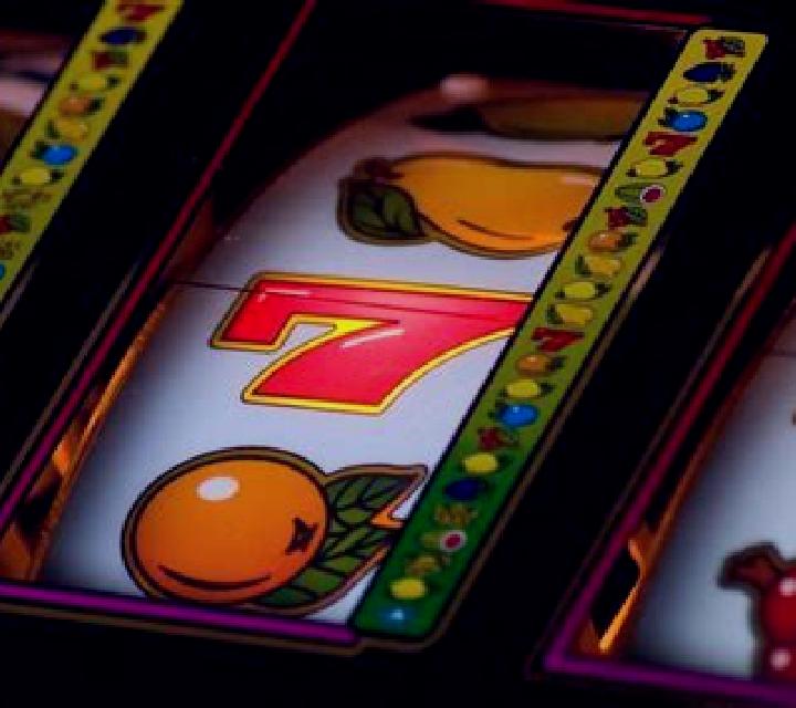 Classic 7 slot machine