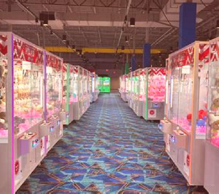 Claw slot game