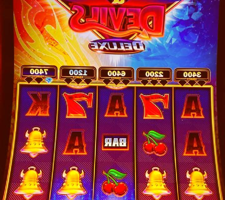 Cleopatra s Diamonds slot machine