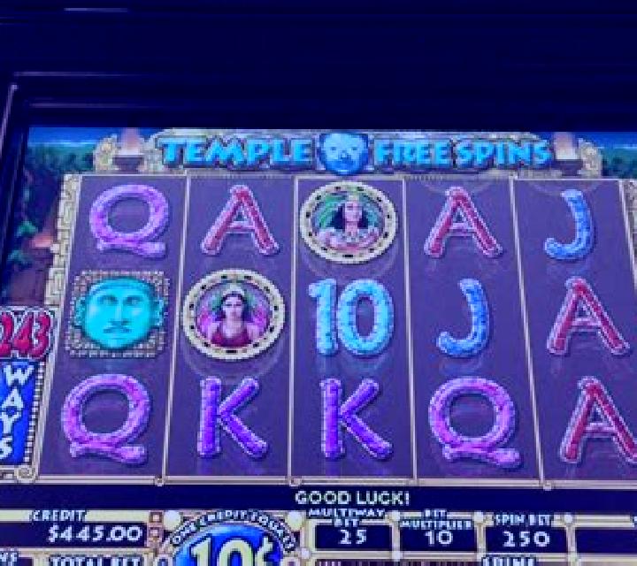 Cleopatras Temple slot machine