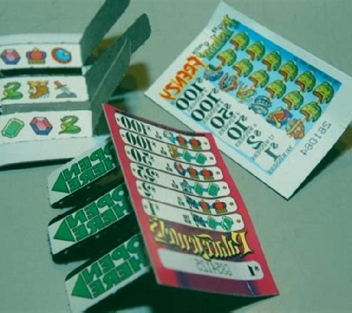 Clover Expand (Pull Tabs) slot game