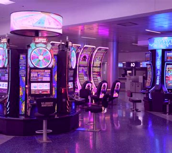 Cloverfall slot machine