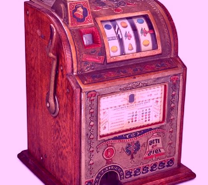 Clovernesity slot machine