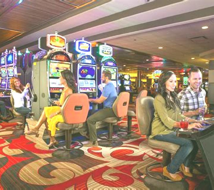 Club Reno Wild slot game