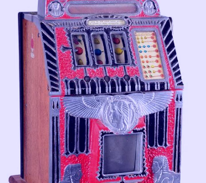 Clucking Bell slot machine