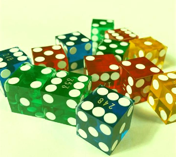 Cocktail Dice slot game