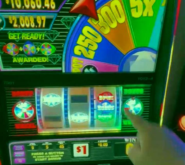 Collect Call slot machine