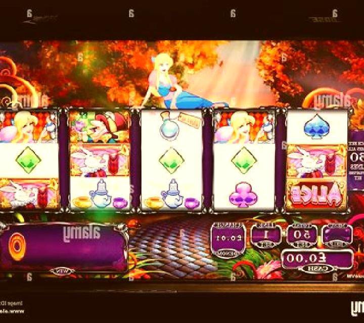 Colossal Wonderland slot machine